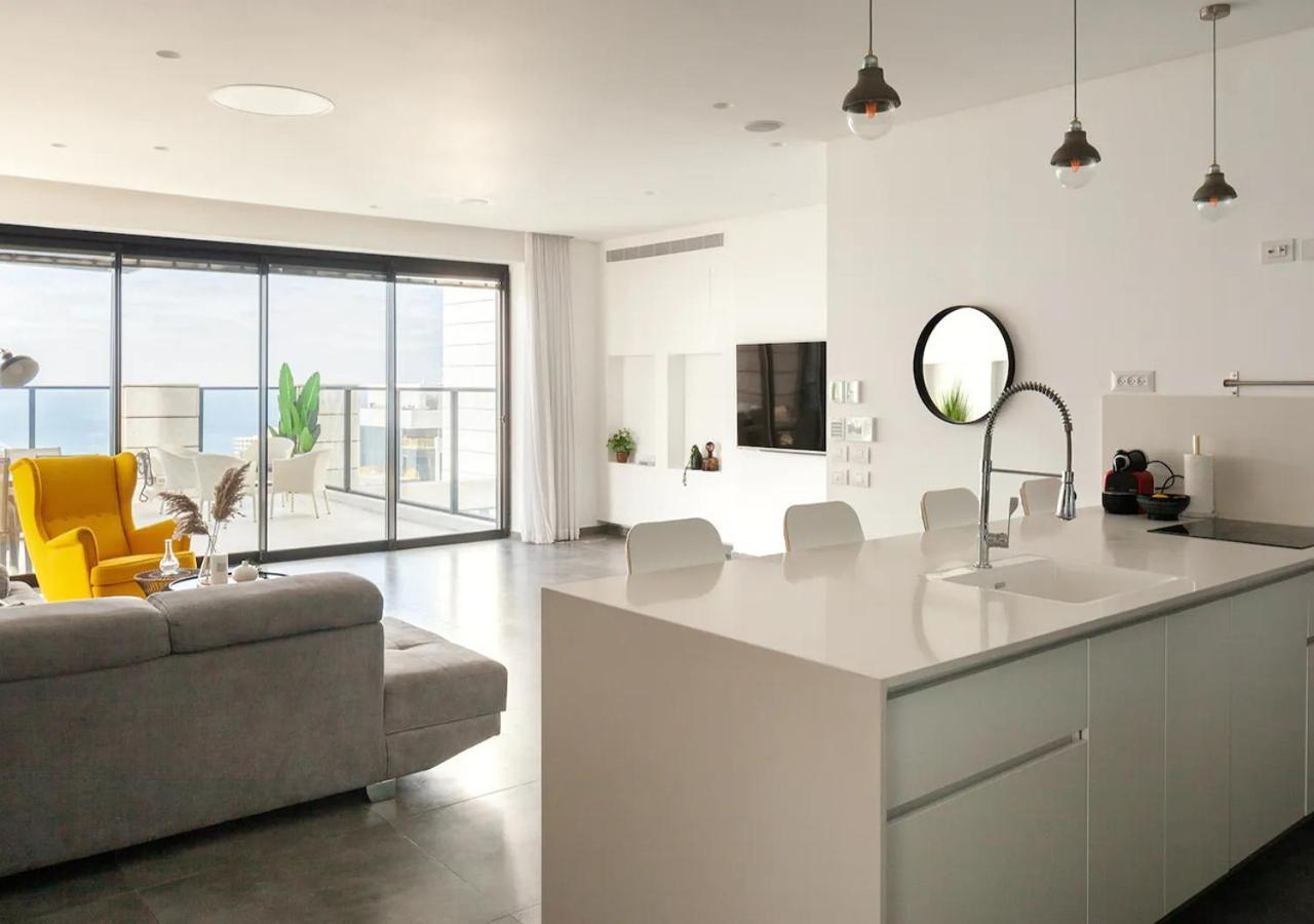 Apartmán Oַ&O Group- Luxury Penthouse Jacuzzi Sea 36 Floor Bat Jam Exteriér fotografie